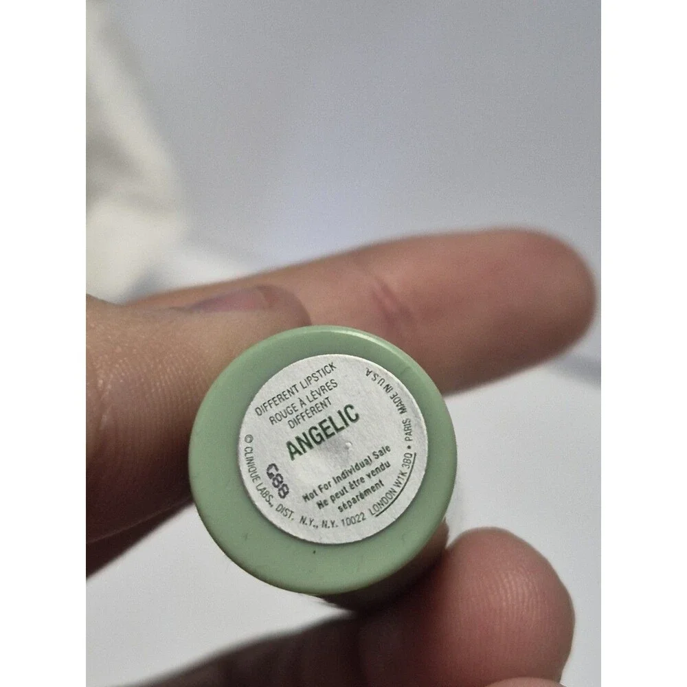 Clinique Different Lipstick Angelic Green Tube Full Size Rare Discontinued New